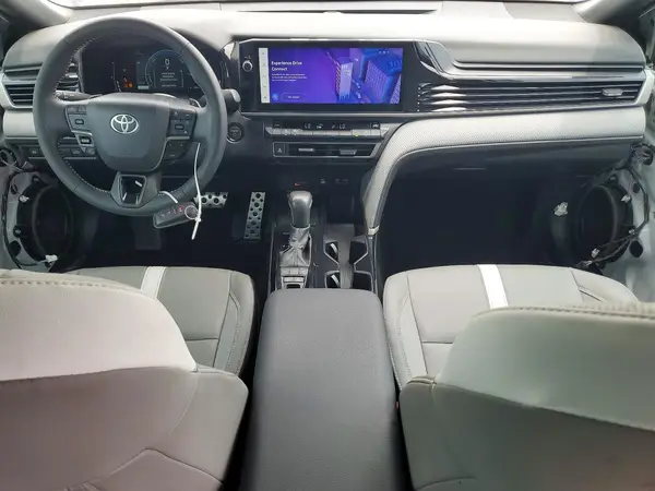 4T1DAACK6SU602653 2025 TOYOTA CAMRY - Image 8