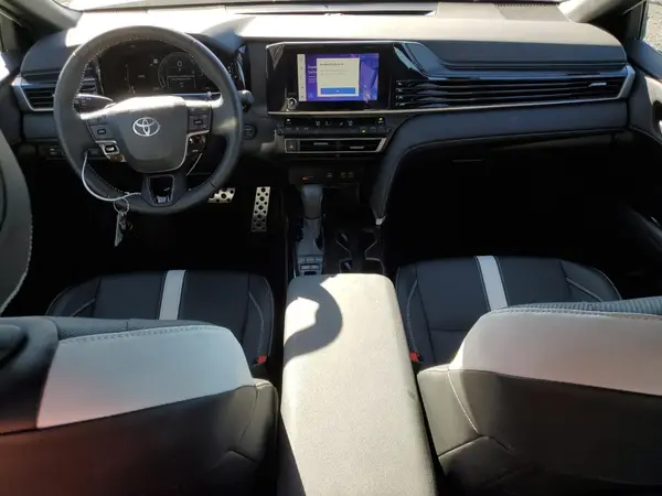 4T1DAACK6SU604063 2025 TOYOTA CAMRY - Image 8