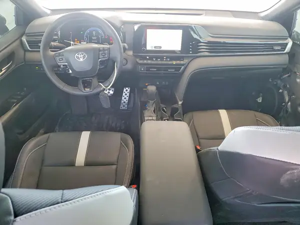 4T1DAACK6SU614186 2025 TOYOTA CAMRY - Image 8