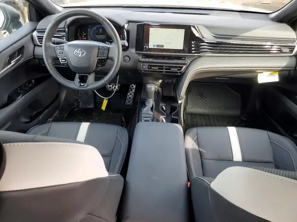 4T1DAACK6SU627147 2025 TOYOTA CAMRY - Image 8