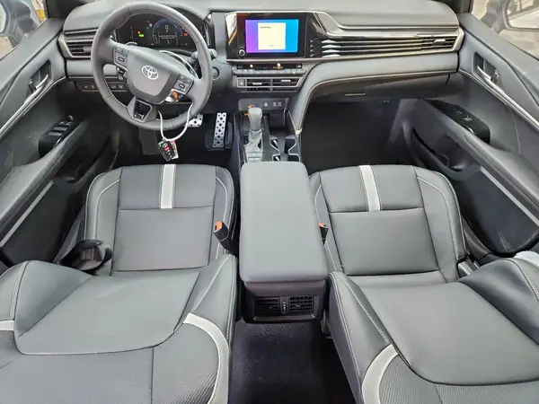 4T1DAACK6SU633756 2025 TOYOTA CAMRY - Image 8