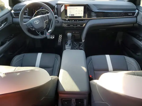 4T1DAACK6TU677970 2026 TOYOTA CAMRY - Image 8