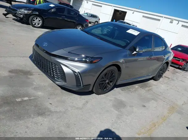 4T1DAACK6TU690265 2026 TOYOTA CAMRY - Image 2