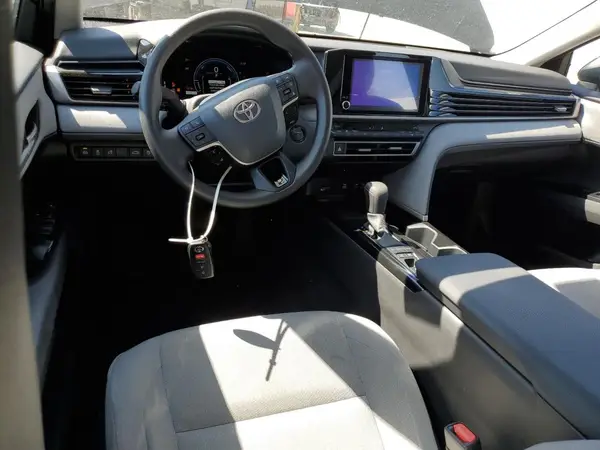 4T1DAACK7SU000084 2025 TOYOTA CAMRY - Image 8