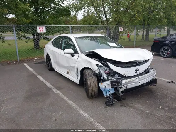 4T1DAACK7SU001073 2025 TOYOTA CAMRY - Image 1