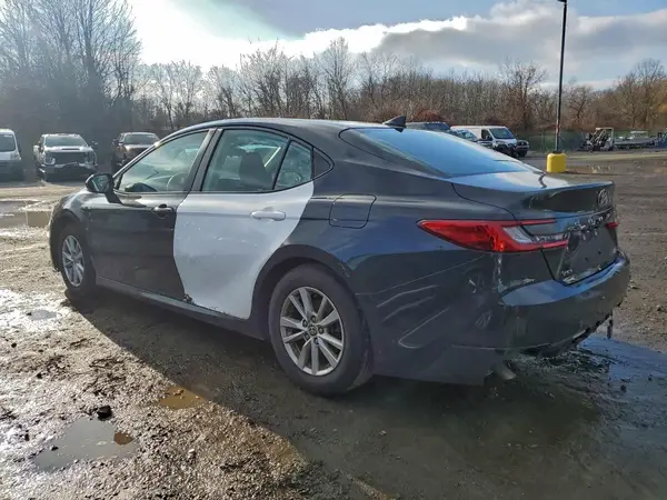 4T1DAACK7SU020285 2025 TOYOTA CAMRY - Image 2