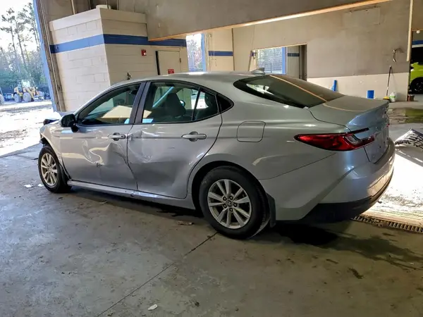4T1DAACK7SU028919 2025 TOYOTA CAMRY - Image 2