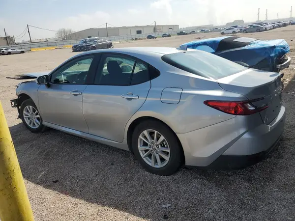 4T1DAACK7SU033957 2025 TOYOTA CAMRY - Image 2