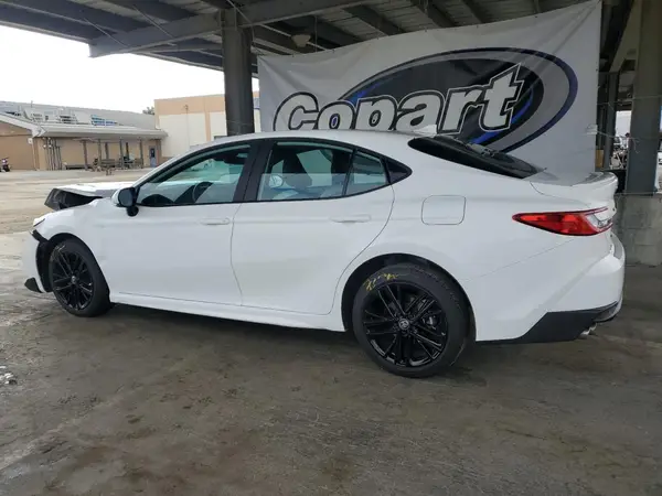4T1DAACK7SU033974 2025 TOYOTA CAMRY - Image 2
