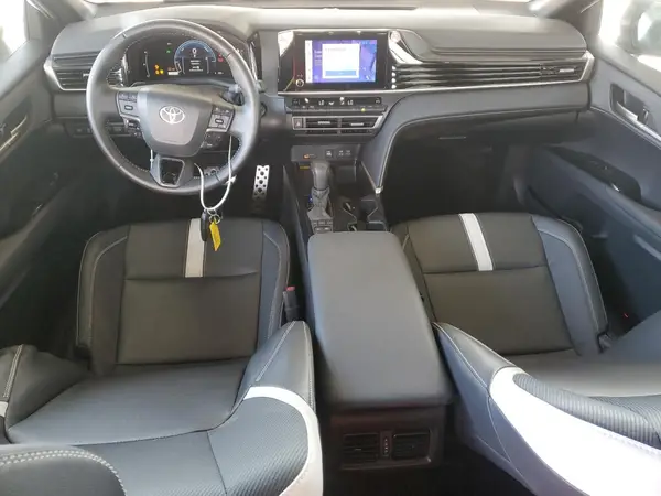 4T1DAACK7SU033974 2025 TOYOTA CAMRY - Image 8