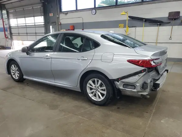 4T1DAACK7SU036194 2025 TOYOTA CAMRY - Image 2