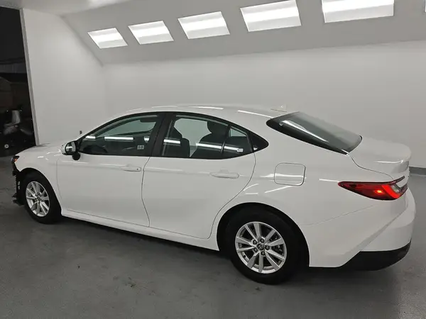 4T1DAACK7SU045798 2025 TOYOTA CAMRY - Image 2