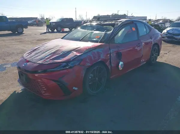 4T1DAACK7SU048944 2025 TOYOTA CAMRY - Image 2