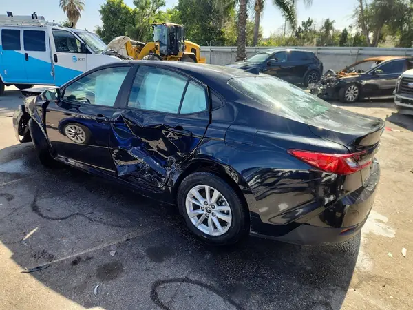 4T1DAACK7SU058082 2025 TOYOTA CAMRY - Image 2