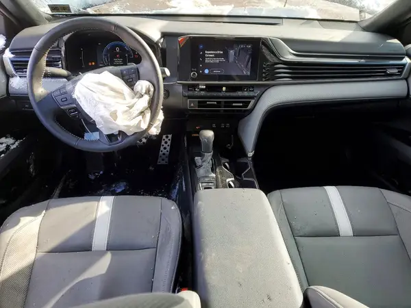 4T1DAACK7SU060575 2025 TOYOTA CAMRY - Image 8