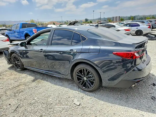 4T1DAACK7SU069261 2025 TOYOTA CAMRY - Image 2