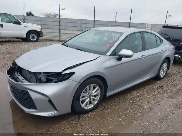 4T1DAACK7SU070975 2025 TOYOTA CAMRY - Image 2