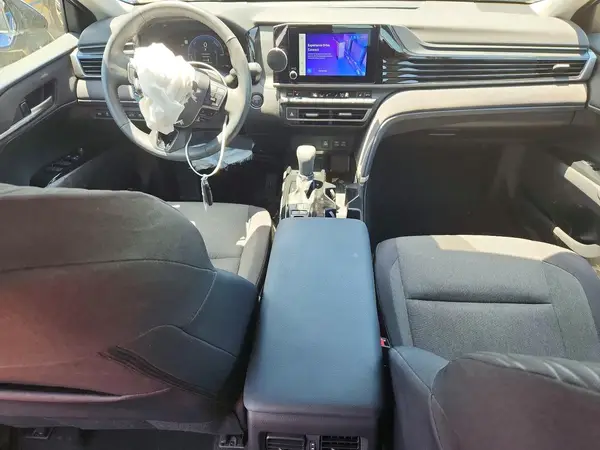 4T1DAACK7SU079143 2025 TOYOTA CAMRY - Image 8