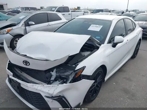 4T1DAACK7SU084388 2025 TOYOTA CAMRY - Image 2