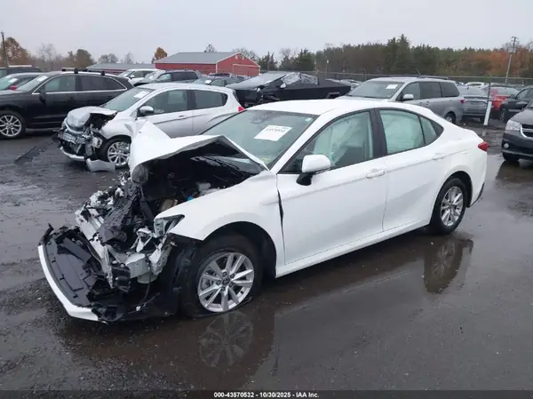 4T1DAACK7SU085671 2025 TOYOTA CAMRY - Image 2
