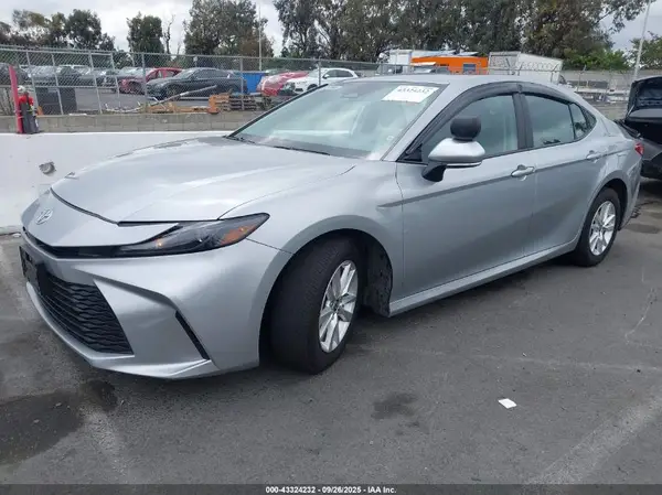 4T1DAACK7SU086223 2025 TOYOTA CAMRY - Image 2