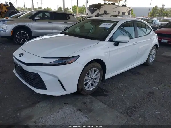 4T1DAACK7SU087615 2025 TOYOTA CAMRY - Image 2