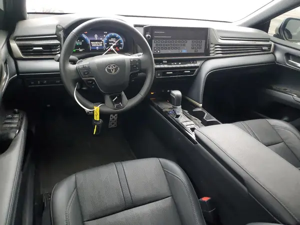4T1DAACK7SU093222 2025 TOYOTA CAMRY - Image 8