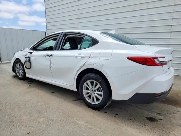 4T1DAACK7SU102310 2025 TOYOTA CAMRY - Image 2