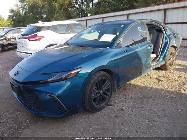 4T1DAACK7SU102792 2025 TOYOTA CAMRY - Image 2