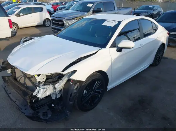 4T1DAACK7SU106499 2025 TOYOTA CAMRY - Image 2