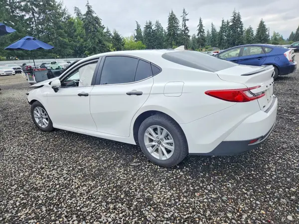 4T1DAACK7SU109466 2025 TOYOTA CAMRY - Image 2