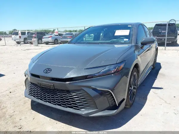 4T1DAACK7SU109550 2025 TOYOTA CAMRY - Image 2
