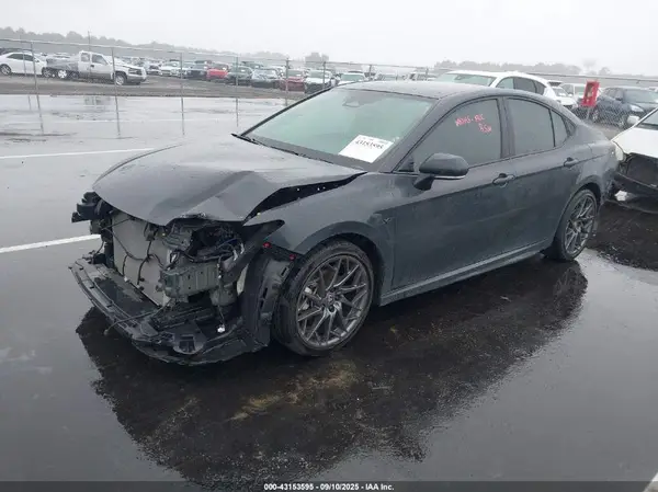 4T1DAACK7SU116384 2025 TOYOTA CAMRY - Image 2