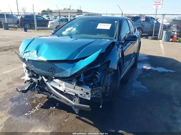 4T1DAACK7SU122993 2025 TOYOTA CAMRY - Image 2