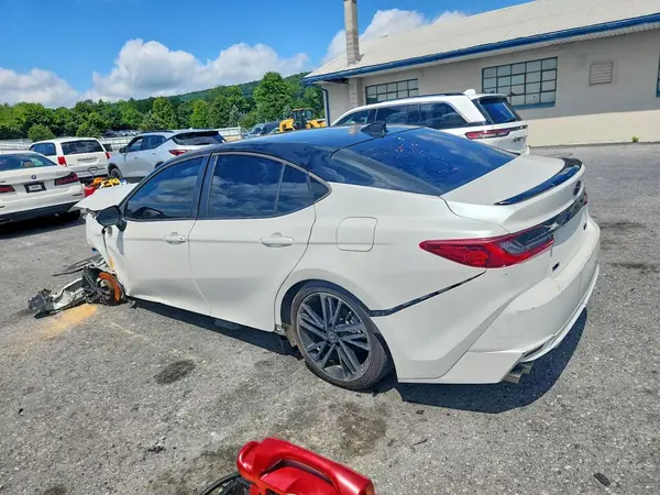 4T1DAACK7SU129281 2025 TOYOTA CAMRY - Image 2