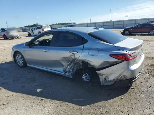 4T1DAACK7SU135128 2025 TOYOTA CAMRY - Image 2