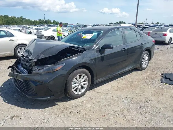 4T1DAACK7SU150924 2025 TOYOTA CAMRY - Image 2