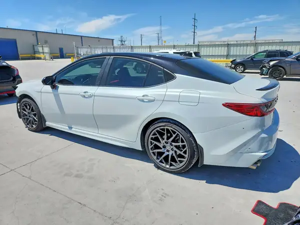 4T1DAACK7SU154682 2025 TOYOTA CAMRY - Image 2