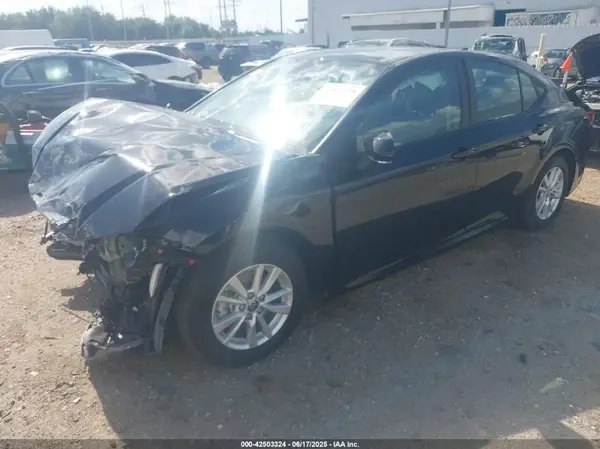 4T1DAACK7SU158358 2025 TOYOTA CAMRY - Image 2