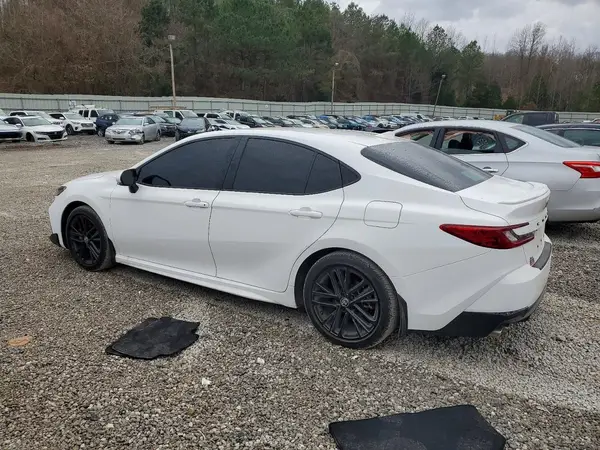 4T1DAACK7SU184779 2025 TOYOTA CAMRY - Image 2