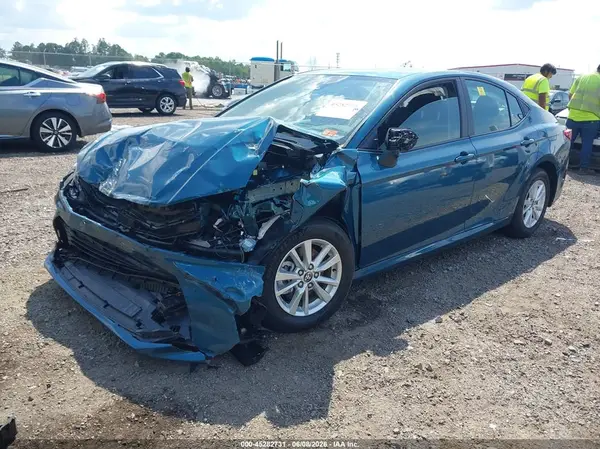 4T1DAACK7SU186998 2025 TOYOTA CAMRY - Image 2