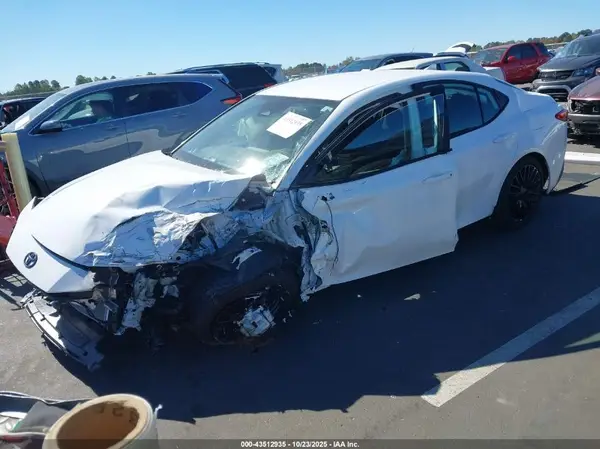 4T1DAACK7SU188556 2025 TOYOTA CAMRY - Image 2