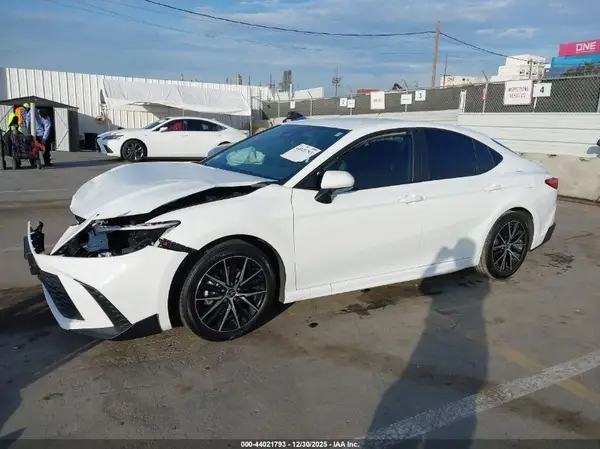 4T1DAACK7SU194289 2025 TOYOTA CAMRY - Image 2