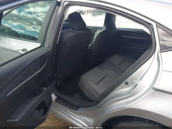 4T1DAACK7SU207722 2025 TOYOTA CAMRY - Image 8