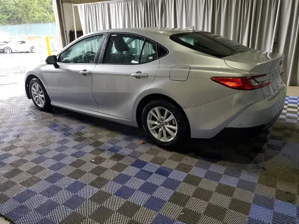 4T1DAACK7SU507194 2025 TOYOTA CAMRY - Image 2