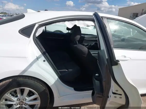 4T1DAACK7SU511844 2025 TOYOTA CAMRY - Image 8