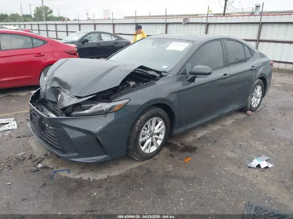 4T1DAACK7SU516705 2025 TOYOTA CAMRY - Image 2