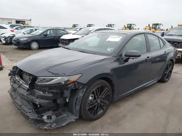 4T1DAACK7SU522570 2025 TOYOTA CAMRY - Image 2