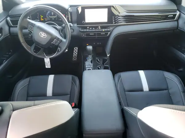 4T1DAACK7SU524769 2025 TOYOTA CAMRY - Image 8