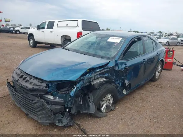 4T1DAACK7SU525503 2025 TOYOTA CAMRY - Image 2